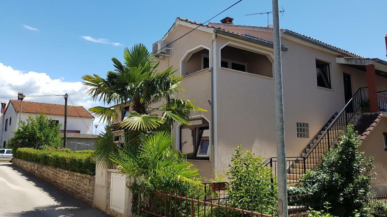 Familija Cvitkovic Appartement Funtana Buitenkant foto